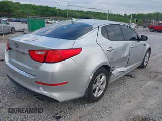 2015 Kia Optima LX with VIN 5XXGM4A78FG512103, listed as a IAAI auction lot 42144352 with 91,268 mi miles and . Bid and sale history available at carsss.com. Image 4.