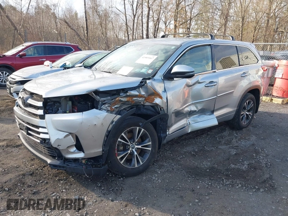 2018 Toyota Highlander LE with VIN 5TDBZRFH7JS839416, listed as a IAAI auction lot 41903167 with 97,420 mi miles and . Bid and sale history available at DreamBid. Image 17.
