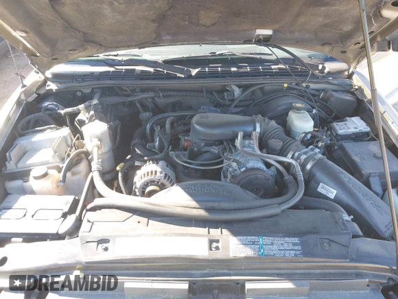 2003 GMC Sonoma SLS with VIN 1GTDT19XX38177336, listed as a IAAI auction lot 41696918 with 126,205 mi miles. Bid and sale history available at carsss.com. Image 10.
