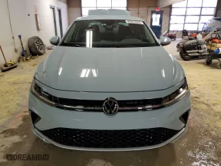 2025 Volkswagen Jetta SE with VIN 3VWEX7BU5SM047077, listed as a Copart auction lot 45975025 with 698 mi miles and Salvage Title. Bid and sale history available at carsss.com. Image 5.