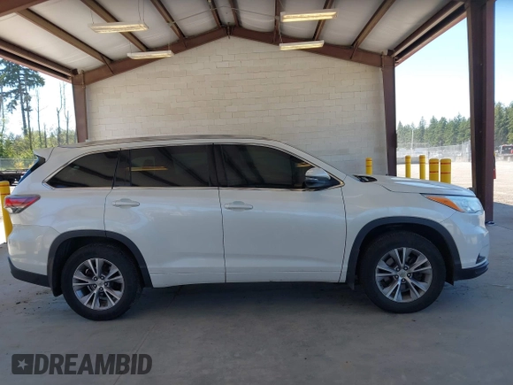 2014 Toyota Highlander XLE z VIN 5TDJKRFH0ES041779, wystawiony jako IAAI lot #42358505 z przebiegiem 127 438 mil mil oraz . Historia ofert i sprzedaży dostępna na DreamBid. Obrazek 13.
