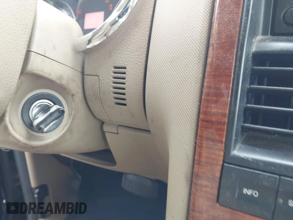 2007 Ford Explorer Eddie Bauer с VIN 1FMEU64E77UB41195, выставлен на аукционе IAAI как лот 42434007 с пробегом 237 129 миль миль и . История ставок и продаж доступна на DreamBid. Изображение 11.