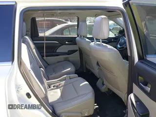 2018 Toyota Highlander Limited z VIN 5TDDZRFH5JS820243, wystawiony jako IAAI lot #41614333 z przebiegiem 98 596 mil mil oraz . Historia ofert i sprzedaży dostępna na DreamBid. Obrazek 8.
