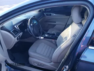 2019 Ford Fusion Hybrid SE with VIN 3FA6P0LU1KR101609, listed as a Copart auction lot 40055833 with 58,970 mi miles. Bid and sale history available at carsss.com. Image 7.