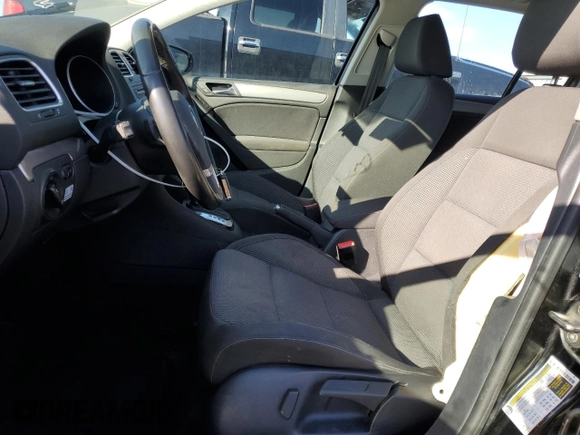 2013 Volkswagen Golf TDI z VIN WVWDM7AJ2DW060077, wystawiony jako Copart lot #88117585 z przebiegiem 150 098 mil mil oraz Szkoda całkowita • Salvage title. Historia ofert i sprzedaży dostępna na DreamBid. Obrazek 7.