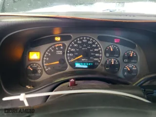 2000 Chevrolet Silverado 1500 LS with VIN 1GCEK14TXYE160749, listed as a Copart auction lot 48418275 with 221,098 mi miles and Salvage Title. Bid and sale history available at carsss.com. Image 9.
