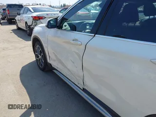 2021 BMW X1 sDrive28i z VIN WBXJG7C01M3M73496, wystawiony jako IAAI lot #42132005 z przebiegiem 23 278 mil mil oraz . Historia ofert i sprzedaży dostępna na DreamBid. Obrazek 6.