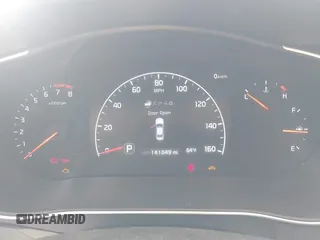 2014 Kia Cadenza Premium with VIN KNALN4D79E5157353, listed as a IAAI auction lot 41291153 with 141,049 mi miles. Bid and sale history available at carsss.com. Image 7.