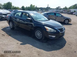 2015 Nissan Altima S z VIN 1N4AL3AP9FC264758, wystawiony jako IAAI lot #42415964 z przebiegiem 208 840 mil mil oraz . Historia ofert i sprzedaży dostępna na DreamBid. Obrazek 1.