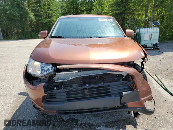 2014 Mitsubishi Outlander SE with VIN JA4JZ3AX3EZ601472, listed as a Copart auction lot 62324255 with 232,976 mi miles and Clean title. Bid and sale history available at DreamBid. Image 5.