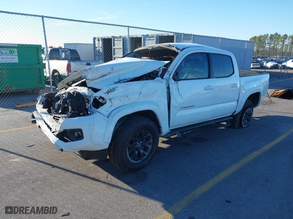 2021 Toyota Tacoma 2WD SR5 with VIN 5TFAZ5CN5MX107993, listed as a IAAI auction lot 41451061 with 37,193 mi miles. Bid and sale history available at carsss.com. Image 17.