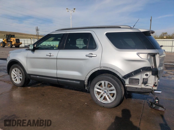 2018 Ford Explorer XLT with VIN 1FM5K8D83JGC77101, listed as a Copart auction lot 51110845 with 94,630 mi miles and Salvage Title. Bid and sale history available at carsss.com. Image 2.