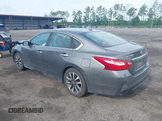 2017 Nissan Altima SV с VIN 1N4AL3AP5HC158472, выставлен на аукционе IAAI как лот 42465752 с пробегом 119 814 миль миль и . История ставок и продаж доступна на DreamBid. Изображение 3.