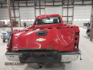 2008 Chevrolet Silverado 1500 1LT with VIN 1GCEK14008E131895, listed as a IAAI auction lot 41976247 with 178,669 mi miles and . Bid and sale history available at DreamBid. Image 16.
