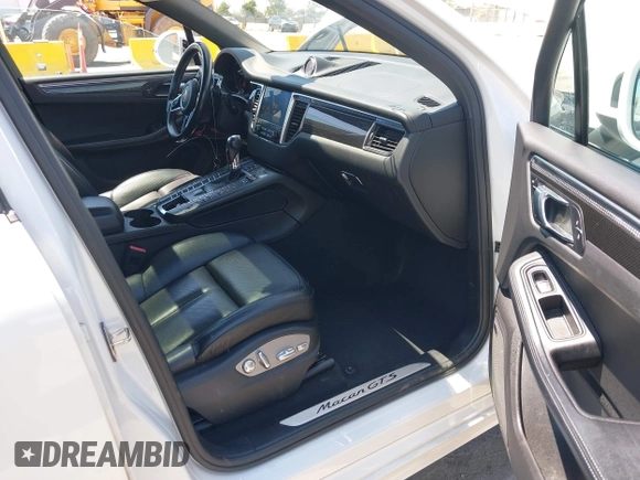 2018 Porsche Macan GTS with VIN WP1AG2A5XJLB63453, listed as a IAAI auction lot 42583686 with 65,412 mi miles and . Bid and sale history available at DreamBid. Image 5.
