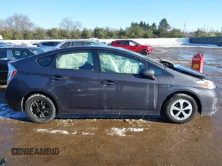 2015 Toyota Prius Four with VIN JTDKN3DU9F1987337, listed as a IAAI auction lot 41329556 with 86,104 mi miles. Bid and sale history available at carsss.com. Image 13.