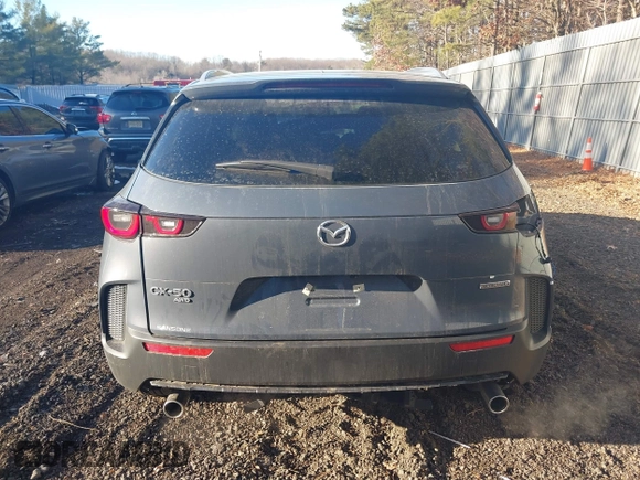 2024 Mazda CX-50 2.5 S Preferred Package with VIN 7MMVABBM1RN213487, listed as a IAAI auction lot 41425802 with 3,013 mi miles. Bid and sale history available at carsss.com. Image 16.