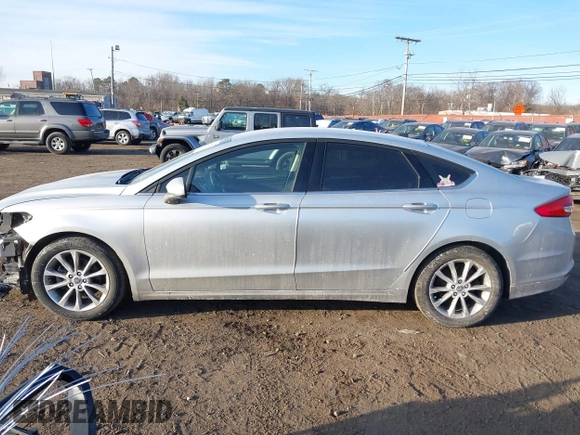2017 Ford Fusion SE with VIN 3FA6P0H75HR125097, listed as a IAAI auction lot 41441229 with 112,160 mi miles. Bid and sale history available at carsss.com. Image 14.