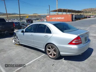 2007 Mercedes-Benz C 230 Sport z VIN WDBRF52H57F903725, wystawiony jako IAAI lot #42310316 z przebiegiem 165 539 mil mil oraz . Historia ofert i sprzedaży dostępna na DreamBid. Obrazek 3.