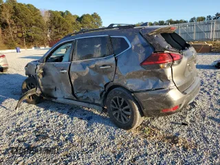 2017 Nissan Rogue SV с VIN 5N1AT2MTXHC804940, выставлен на аукционе Copart как лот 51518695 с пробегом Не указан миль и На запчасти • Non repairable. История ставок и продаж доступна на DreamBid. Изображение 2.