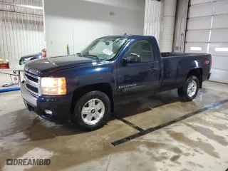 2007 Chevrolet Silverado 1500 LT w/1LT with VIN 1GCEK14077Z651633, listed as a Copart auction lot 52097225 with 153,206 mi miles and Salvage Title. Bid and sale history available at carsss.com. Image 1.