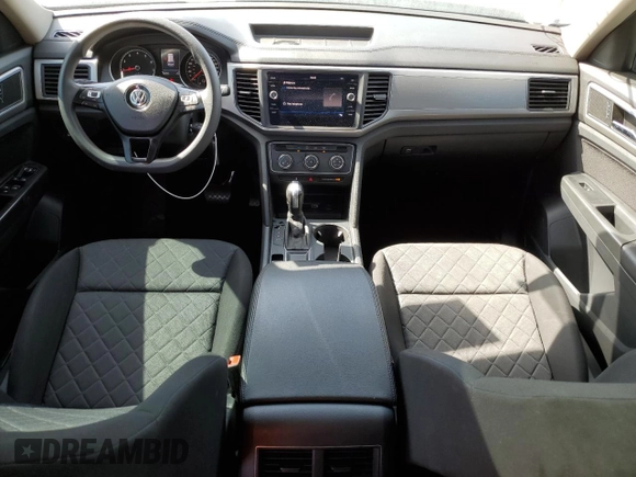 2018 Volkswagen Atlas Launch Edition with VIN 1V2BR2CA4JC502006, listed as a Copart auction lot 51957625 with 102,591 mi miles and Salvage title. Bid and sale history available at DreamBid. Image 8.