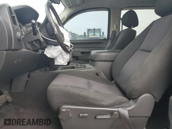 2013 Chevrolet Silverado 1500 LT with VIN 3GCPCSE02DG153586, listed as a Copart auction lot 51762165 with 149,659 mi miles and Salvage Title. Bid and sale history available at DreamBid. Image 7.