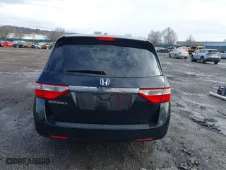 2011 Honda Odyssey EX-L with VIN 5FNRL5H62BB069118, listed as a IAAI auction lot 41808017 with 138,271 mi miles. Bid and sale history available at carsss.com. Image 17.