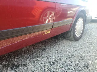 1993 Saab 900 S z VIN YS3AK35E6P2008180, wystawiony jako Copart lot #74075304 z przebiegiem 96 305 mil mil oraz Szkoda całkowita • Salvage title. Historia ofert i sprzedaży dostępna na DreamBid. Obrazek 12.