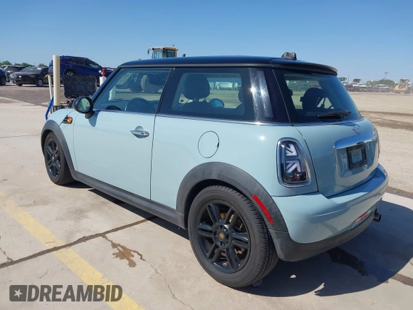 2013 MINI Hardtop with VIN WMWSU3C57DT690398, listed as a IAAI auction lot 41989221 with 112,954 mi miles and . Bid and sale history available at DreamBid. Image 3.