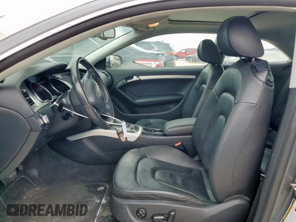 2012 Audi A5 Premium Plus z VIN WAULFAFR6CA030932, wystawiony jako Copart lot #55845575 z przebiegiem 99 283 mil mil oraz Szkoda całkowita • Salvage title. Historia ofert i sprzedaży dostępna na DreamBid. Obrazek 7.