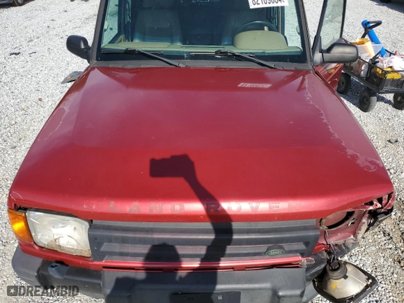 1997 Land Rover Discovery SD with VIN SALJY1248VA719378, listed as a Copart auction lot 82189834 with 136,302 mi miles and Salvage Title. Bid and sale history available at carsss.com. Image 12.