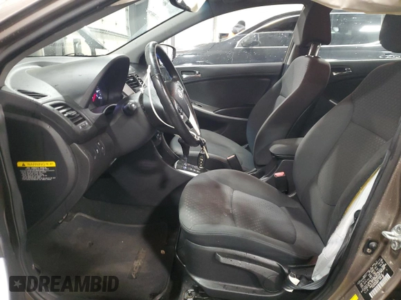 2012 Hyundai Accent SE z VIN KMHCU5AE4CU006515, wystawiony jako Copart lot #45956535 z przebiegiem 59 140 mil mil oraz Szkoda całkowita • Salvage title. Historia ofert i sprzedaży dostępna na DreamBid. Obrazek 7.