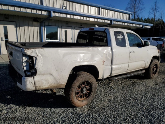 2020 Toyota Tacoma 2WD SR with VIN 3TYRX5GN7LT001542, listed as a Copart auction lot 88569185 with 117,694 mi miles and Salvage Title. Bid and sale history available at carsss.com. Image 3.