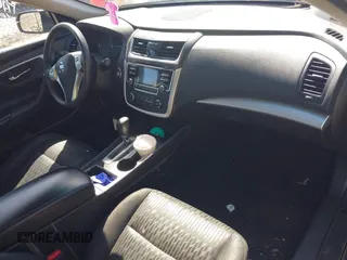 2018 Nissan Altima 2.5 SR with VIN 1N4AL3APXJC120564, listed as a IAAI auction lot 41769315 with 143,587 mi miles. Bid and sale history available at carsss.com. Image 5.