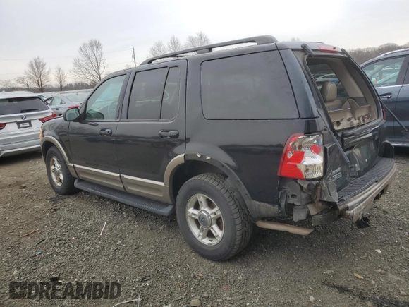 2002 Ford Explorer Eddie Bauer с VIN 1FMZU74E32UC27474, выставлен на аукционе Copart как лот 88494655 с пробегом 155 307 миль миль и Списание • Salvage title. История ставок и продаж доступна на DreamBid. Изображение 2.