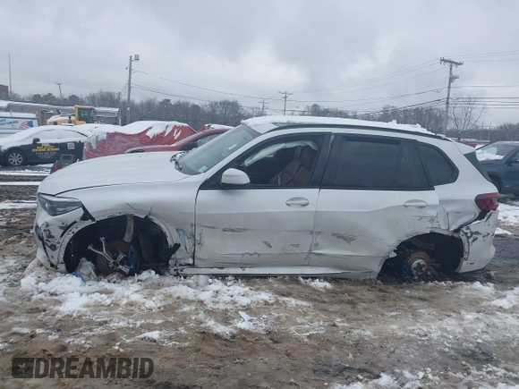 2022 BMW X5 xDrive40i with VIN 5UXCR6C02N9N26231, listed as a IAAI auction lot 41568585 with 18,120 mi miles and . Bid and sale history available at DreamBid. Image 19.