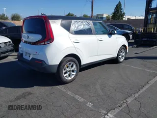 2021 Kia Soul S with VIN KNDJ23AU5M7138129, listed as a IAAI auction lot 41423470 with 106,653 mi miles and . Bid and sale history available at DreamBid. Image 4.