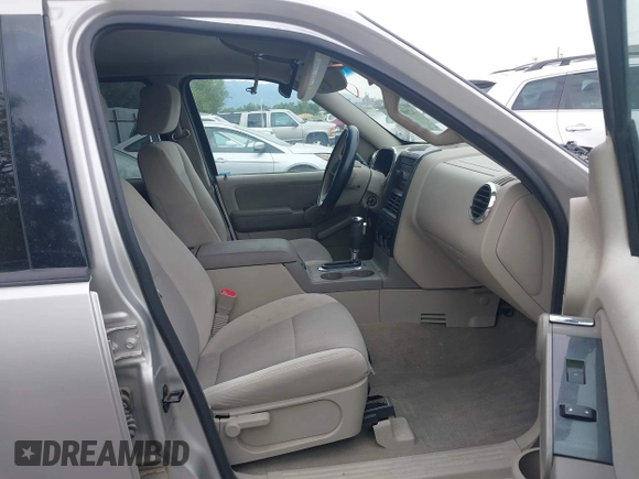 2006 Ford Explorer XLT с VIN 1FMEU73E06UA30333, выставлен на аукционе IAAI как лот 42602646 с пробегом 220 437 миль миль и . История ставок и продаж доступна на DreamBid. Изображение 5.