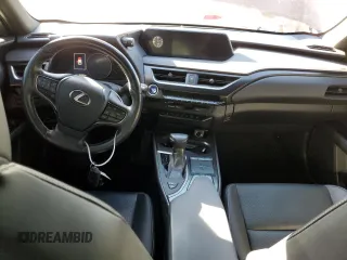 2019 Lexus UX with VIN JTHU9JBH1K2003978, listed as a Copart auction lot 71582382 with 35,239 mi miles. Bid and sale history available at carsss.com. Image 8.