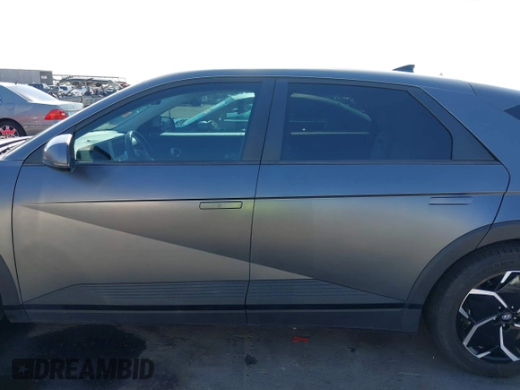 2022 Hyundai Ioniq 5 SEL with VIN KM8KN4AE5NU057365, listed as a IAAI auction lot 42460198 with 36,376 mi miles and . Bid and sale history available at DreamBid. Image 14.