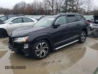 2022 Volkswagen Atlas SEL with VIN 1V2BR2CA6NC534834, listed as a Copart auction lot 82413944 with 40,338 mi miles and Salvage title. Bid and sale history available at DreamBid. Image 1.