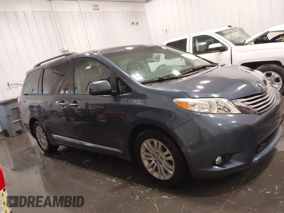 2017 Toyota Sienna XLE Auto Access Seat with VIN 5TDYZ3DC1HS837895, listed as a IAAI auction lot 41993944 with 115,771 mi miles and . Bid and sale history available at DreamBid. Image 14.