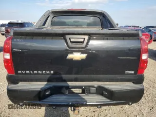2007 Chevrolet Avalanche 1LT z VIN 3GNEC120X7G172663, wystawiony jako Copart lot #43789905 z przebiegiem 147 024 mil mil oraz Szkoda całkowita • Salvage title. Historia ofert i sprzedaży dostępna na DreamBid. Obrazek 6.