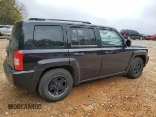 2007 Jeep Patriot Sport with VIN 1J8FT28W37D378394, listed as a Copart auction lot 51104535 with 196,748 mi miles and Salvage Title. Bid and sale history available at DreamBid. Image 3.