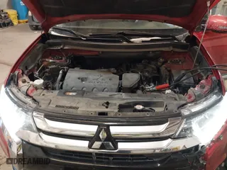 2017 Mitsubishi Outlander SE with VIN JA4AD3A34HZ022619, listed as a IAAI auction lot 41338062 with 181,844 mi miles. Bid and sale history available at carsss.com. Image 10.