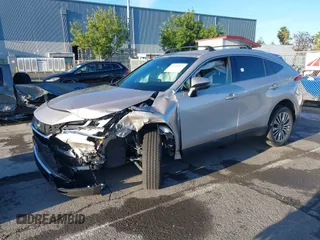 2024 Toyota Venza LE z VIN JTEAAAAH9RJ156729, wystawiony jako IAAI lot #41210034 z przebiegiem 8 132 mil mil oraz . Historia ofert i sprzedaży dostępna na DreamBid. Obrazek 17.