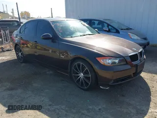 2007 BMW 3 Series 328i with VIN WBAVA33547KX72119, listed as a IAAI auction lot 42064589 with 88,352 mi miles and . Bid and sale history available at DreamBid. Image 1.