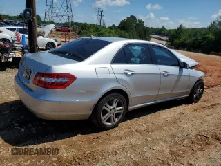 2010 Mercedes-Benz E 350 Luxury с VIN WDDHF5GB6AA205765, выставлен на аукционе Copart как лот 56572625 с пробегом Не указан миль и Списание • Salvage title. История ставок и продаж доступна на DreamBid. Изображение 3.
