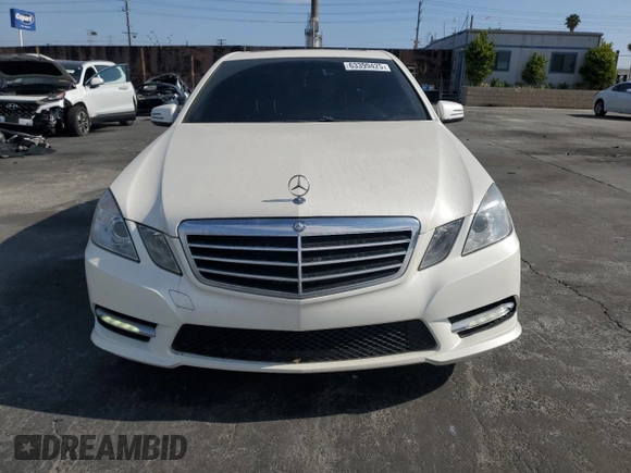 2013 Mercedes-Benz E 350 Luxury with VIN WDDHF5KB4DA697286, listed as a Copart auction lot 63399425 with 155,496 mi miles and Salvage title. Bid and sale history available at DreamBid. Image 5.